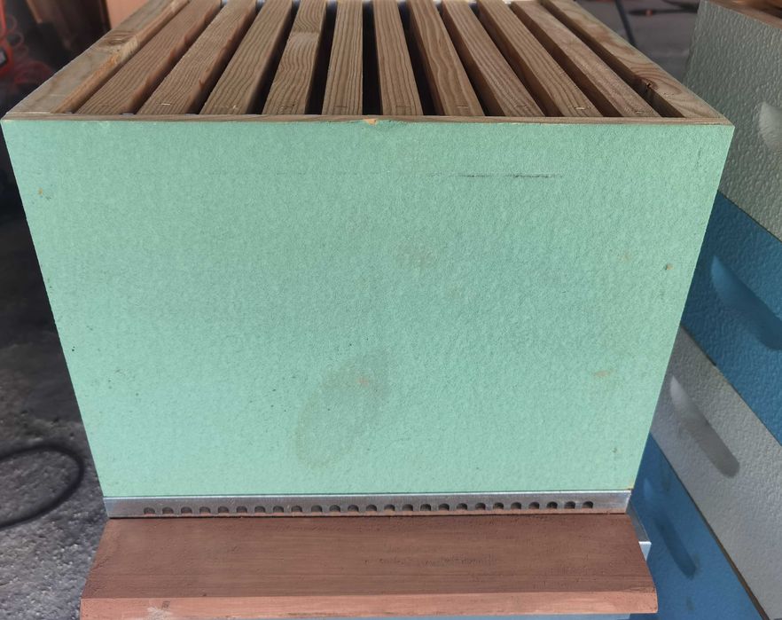 APICULTURA (material 100% novo) colmeias c/ quadros (ninhos Lusitana)