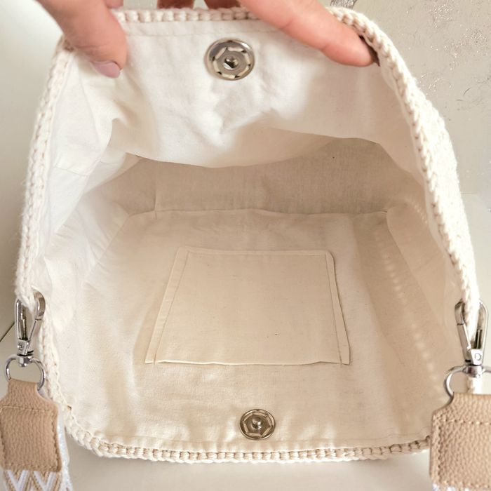 Bolsa em croché feita à mão