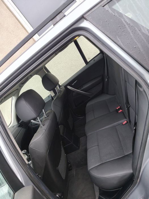 Bmw x3 2,0 d manual Hak klima 4x4 Skóry