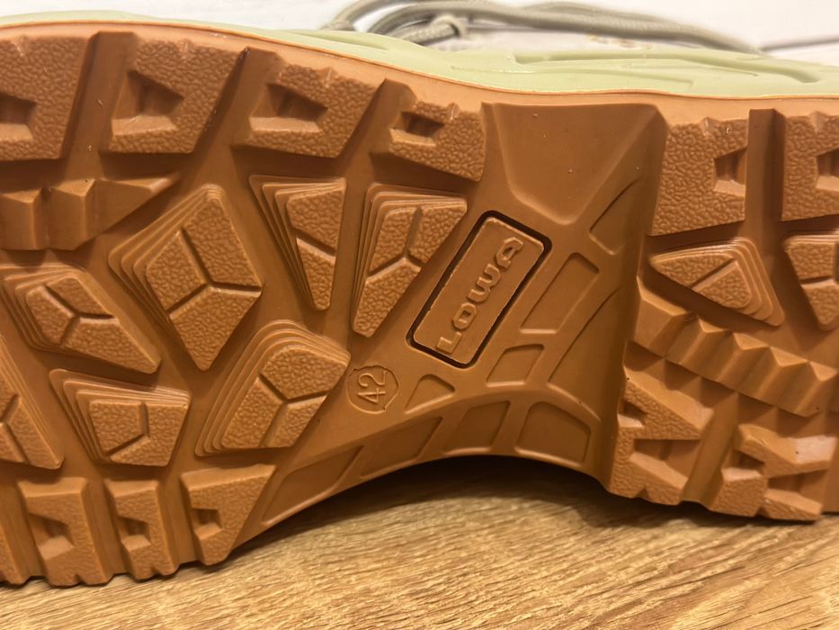 Тактичні берці Lowa