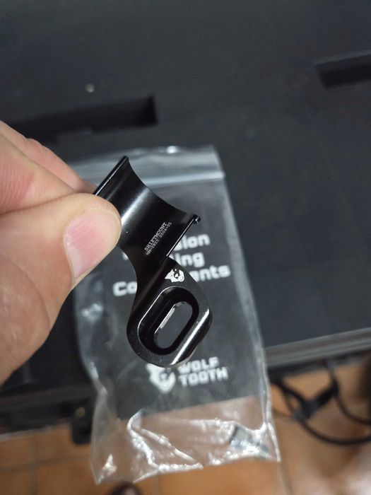 Wolf Tooth Shiftmount