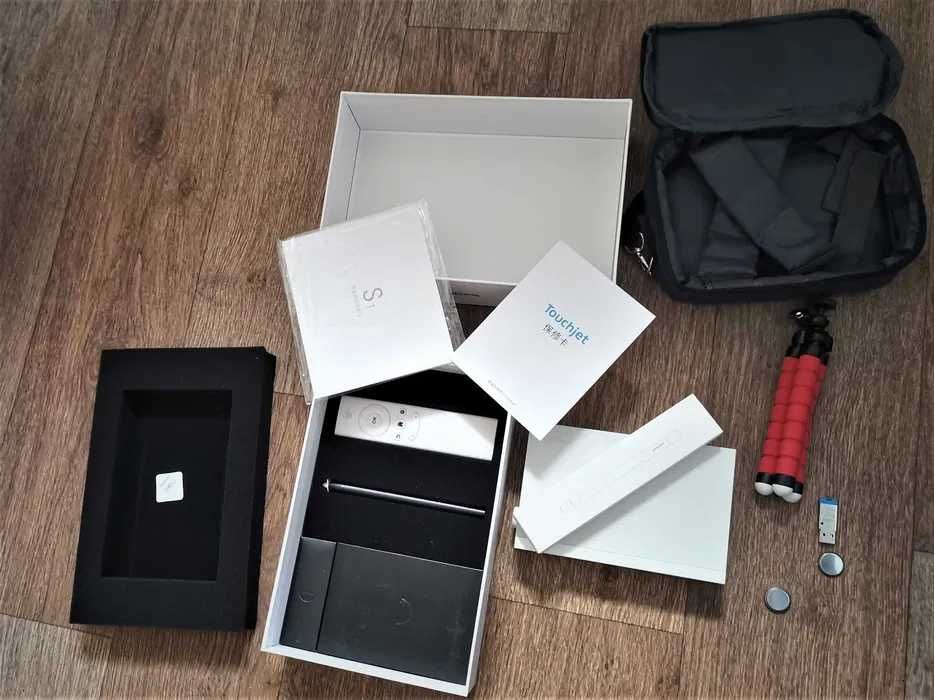 Інтерактивний Портативний проектор Touchjet S1 з набором аксесуарів