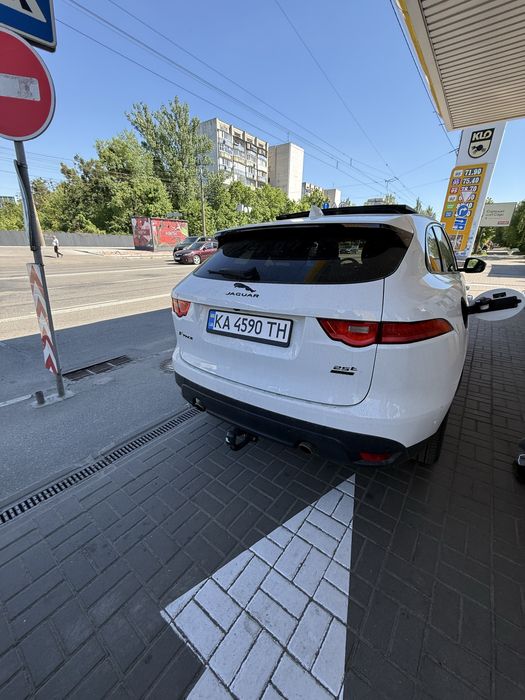 Продам свій Ягуар F-Pace 2019 року