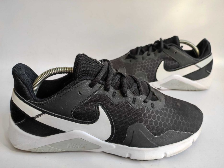 - Nike Legend Essential - Buty do biegania r. 42,5