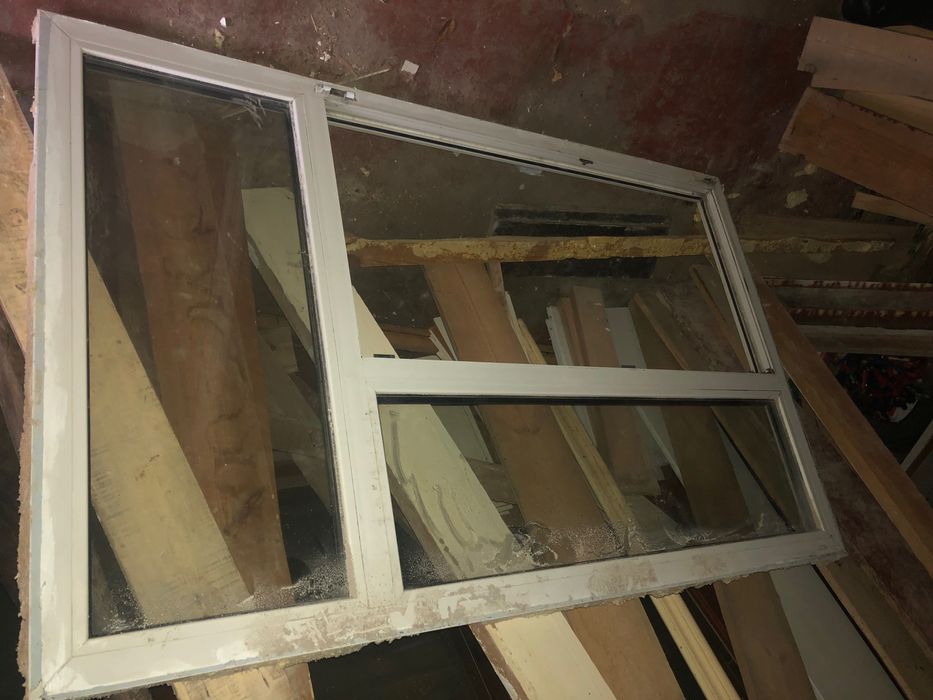 Б/у пластикове вікно