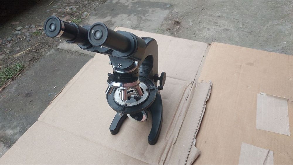 Продам микроскоп МБИ-3 лабораторный, исследовательский, биологический