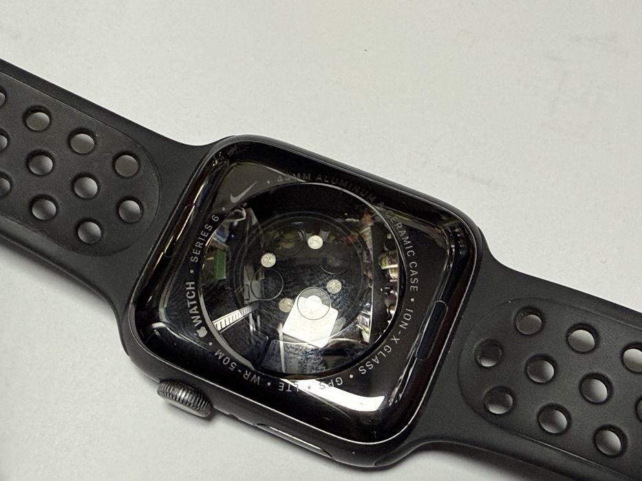 Iwatch series 6 uszkodzony