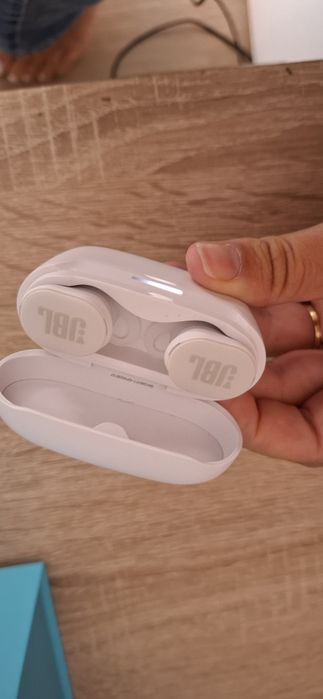 Auriculares JBL endurance race 2
