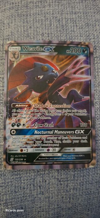 carta Weavile GX do conjunto Pokémon TCG: Sol e Lua - Sintonia Mental