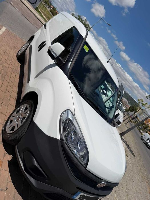 Carrinha Fiat Dobló Profissional 2018- Como Nova