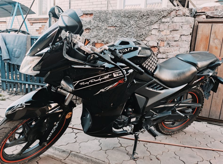 Продам Lifan KPR 200