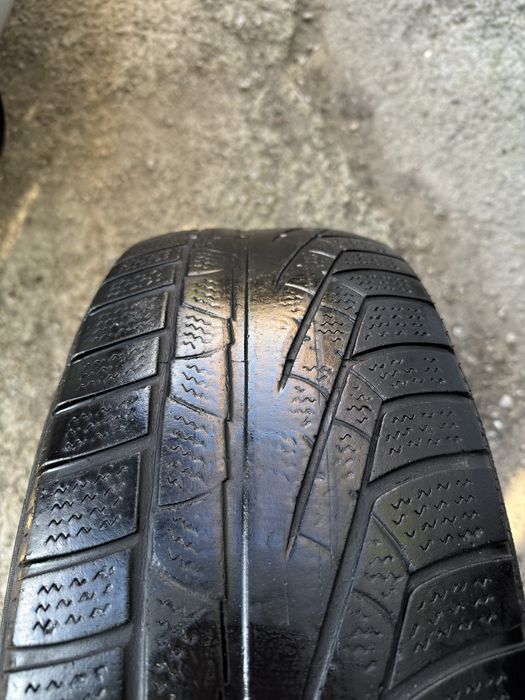 Шини 215/65R16 Pirelli