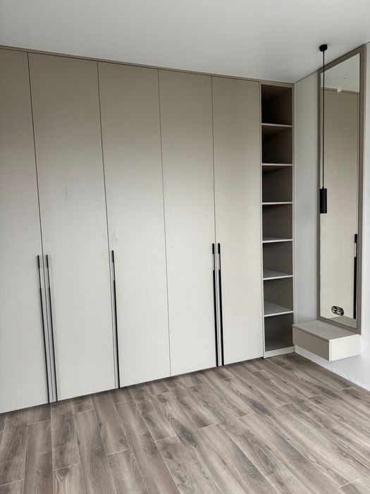 Продам квартиру в новобудові