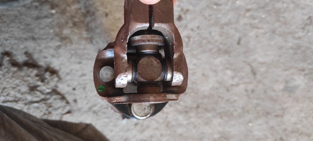 Кермовий карданчик