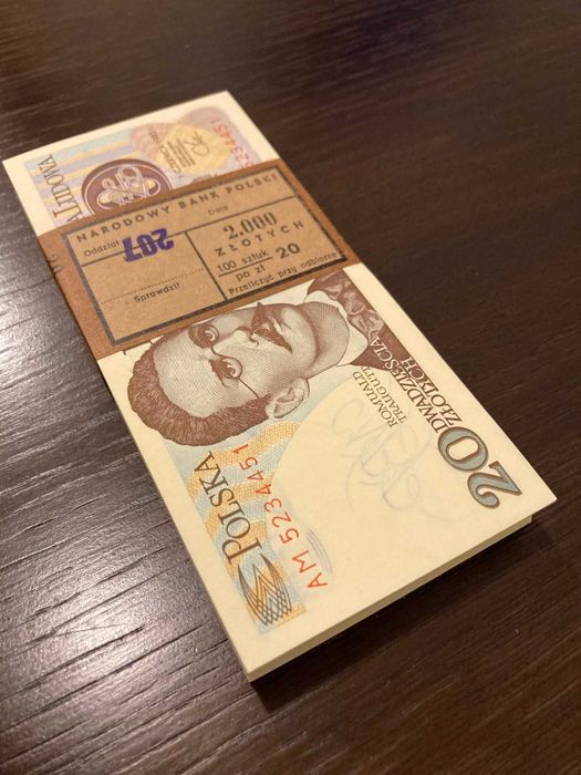 Paczka bankowa PRL 20 zł (100 szt.) UNC seria AM