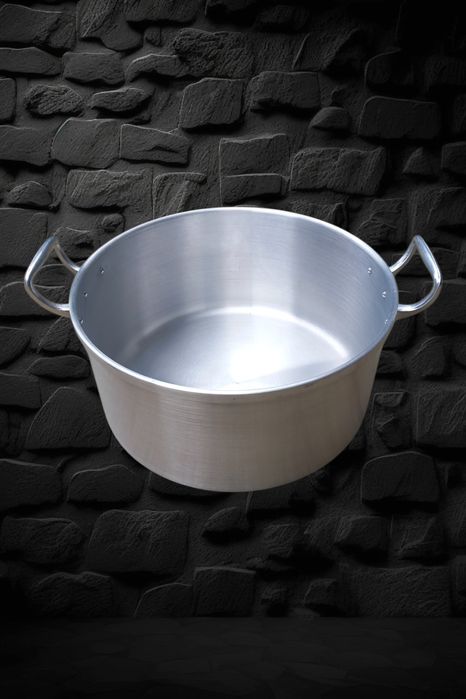 Tacho/caçarola grande nova em alumínio