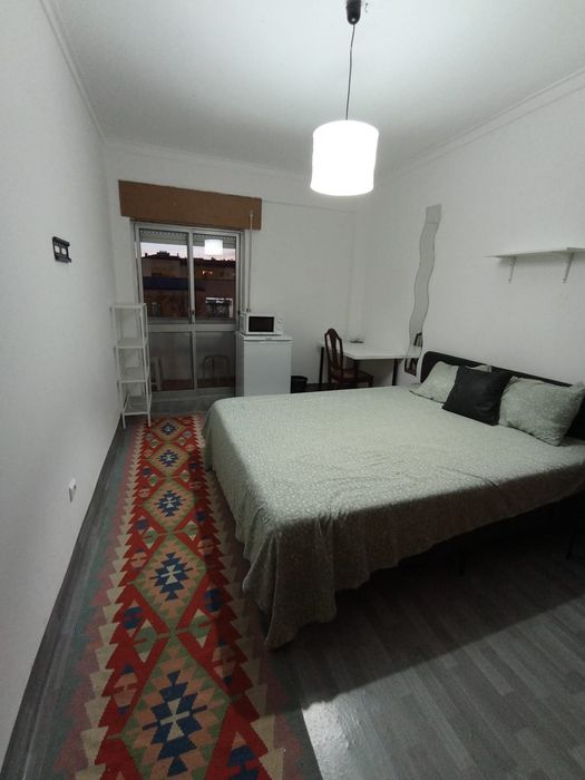T2 espaçoso com 89 m² + arrecadação de 30 m² | Baixa da Banheira