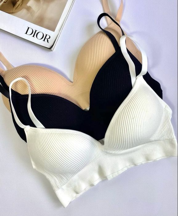 Топ-бюст без косточек на чашку В, С ,Д на застежке