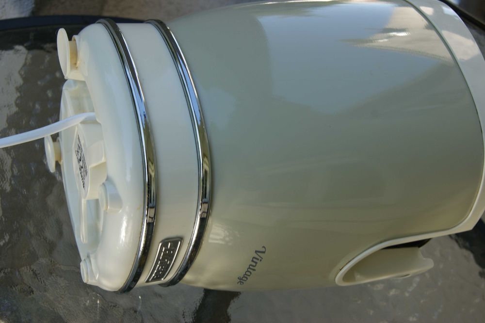 Stylowa , vintage wyciskarka do cytrusów Ariete