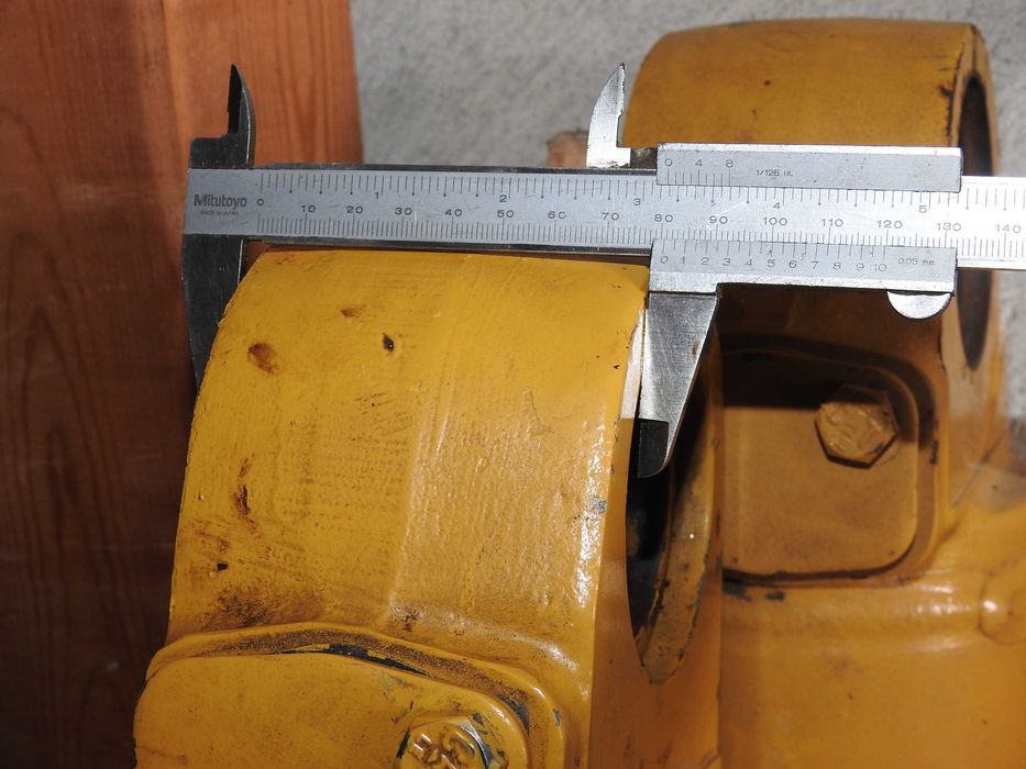 siłownik hydrauliczny Cat Caterpillar fi 12cm tłoczysko 63,5 skok 93cm