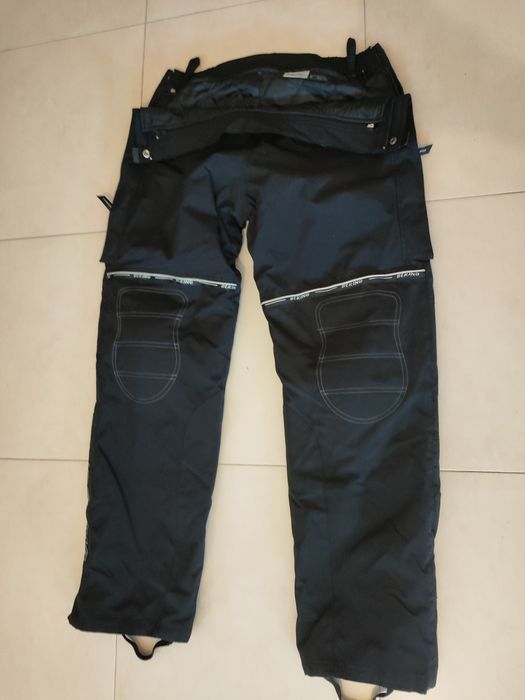 VENDO EQUIPAMENTO (cascos e calça)DE MOTO – CRIANÇA E ADULTO