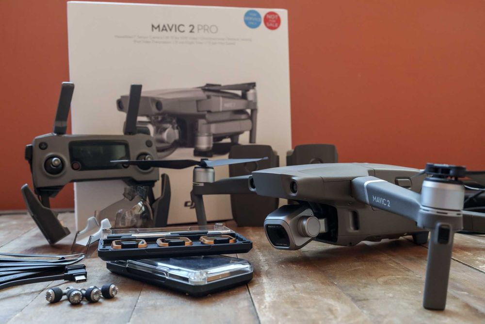 DJI Mavic 2 Pro — Unidade substituída pela DJI em agosto de 2026 + vários acessórios