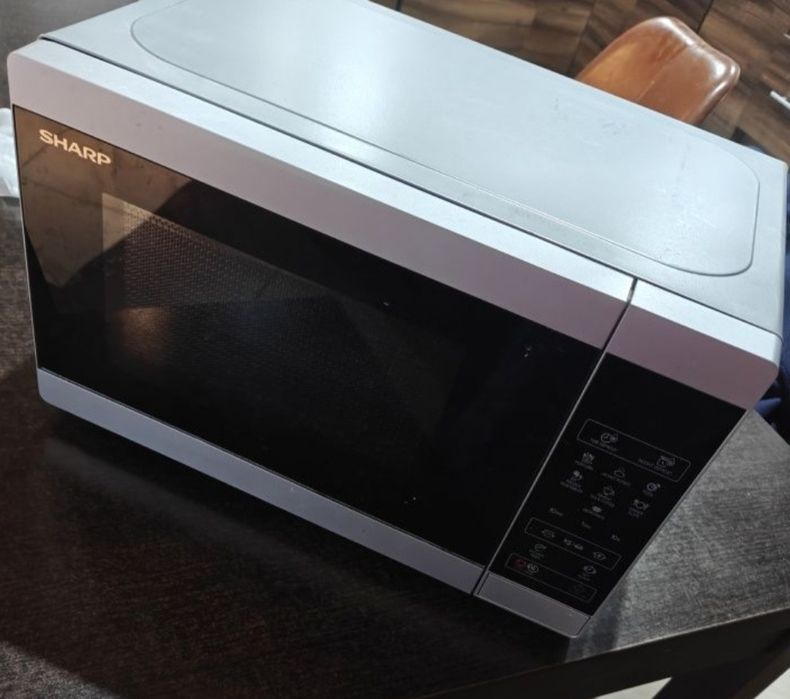 Kuchenka mikrofalowa . Toshiba.