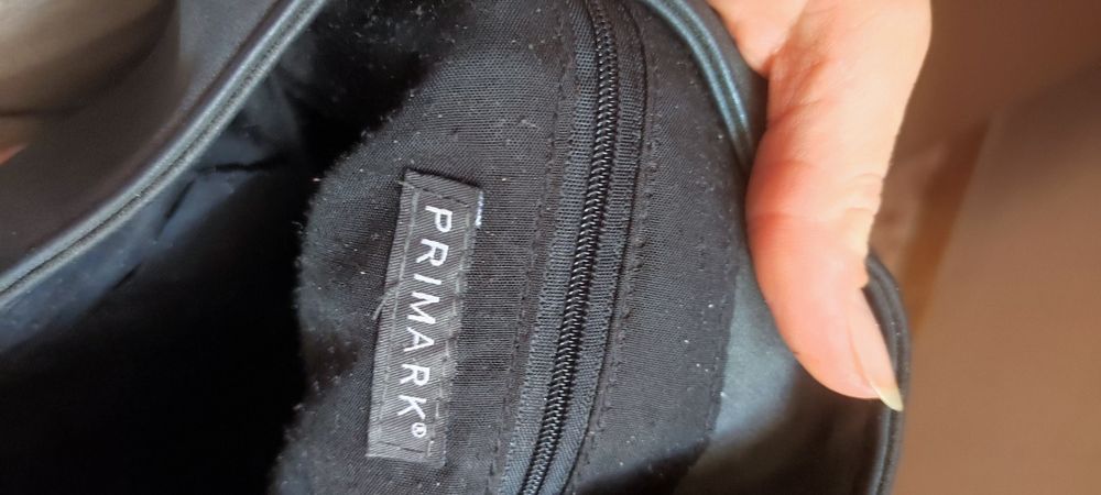 Duża pojemna torebka damska z długim paskiem