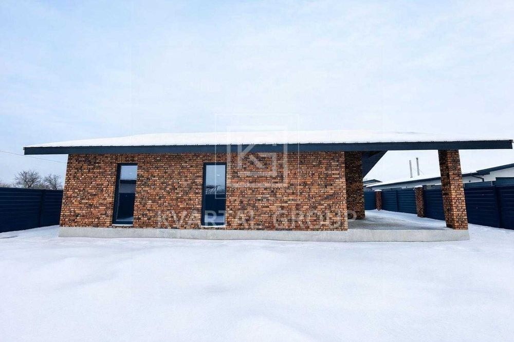 В продажу НОВИЙ будинок біля лісу в предмісті Києва