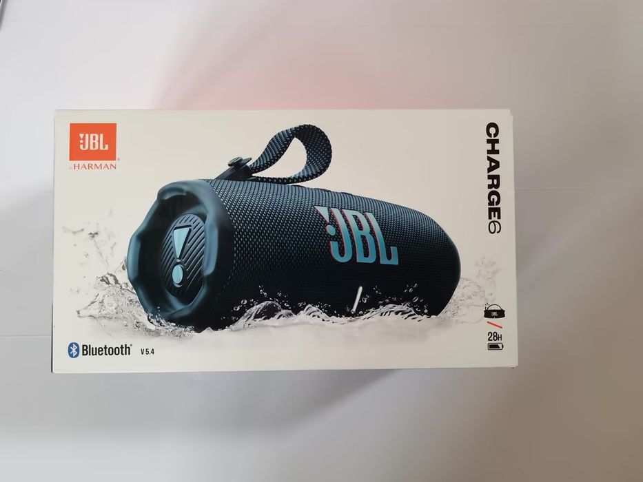Портативна колонка JBL CHARGE 6