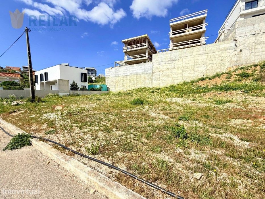 Vialonga - Terreno 302 m2 — Vialonga, Lisboa