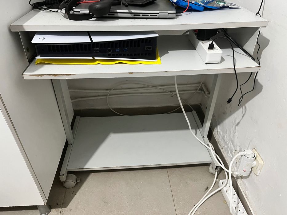Mesa/secretaria computador