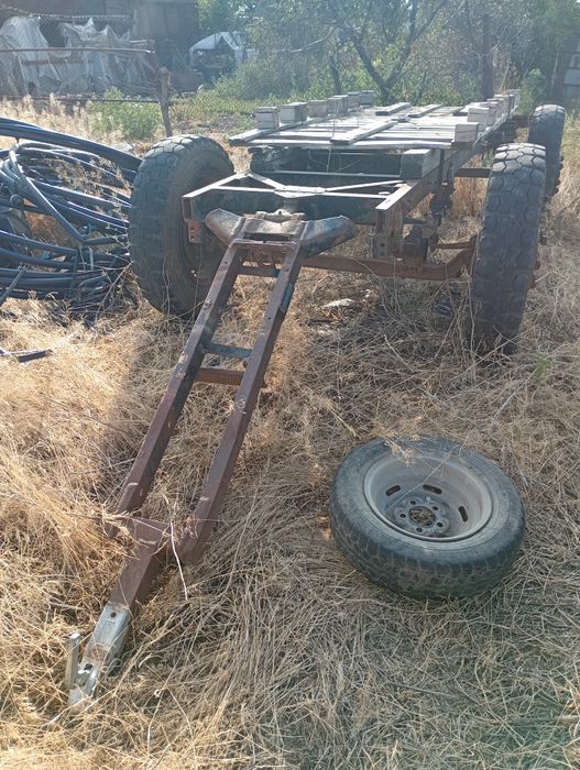 Прицеп из под кунга на газоновской резине