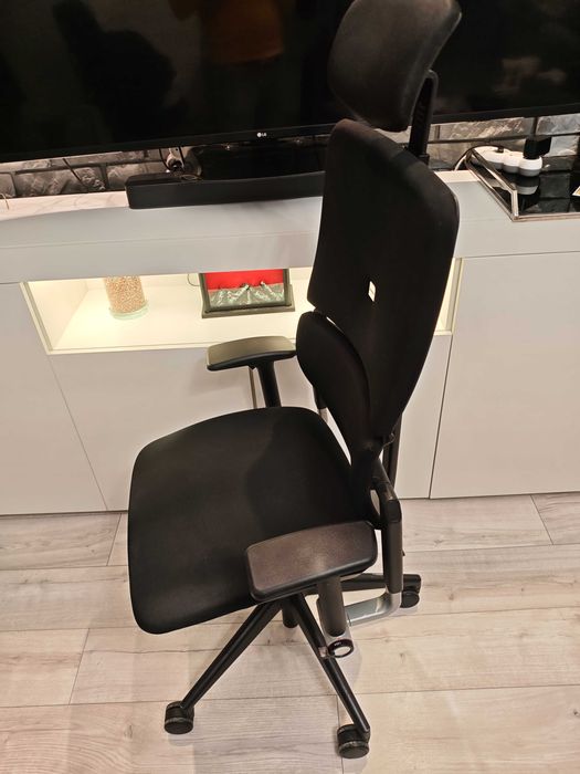 Steelcase Please V2 z zagłówkiem stan idealny