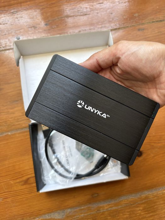 UNYKA External HDD Enclousure