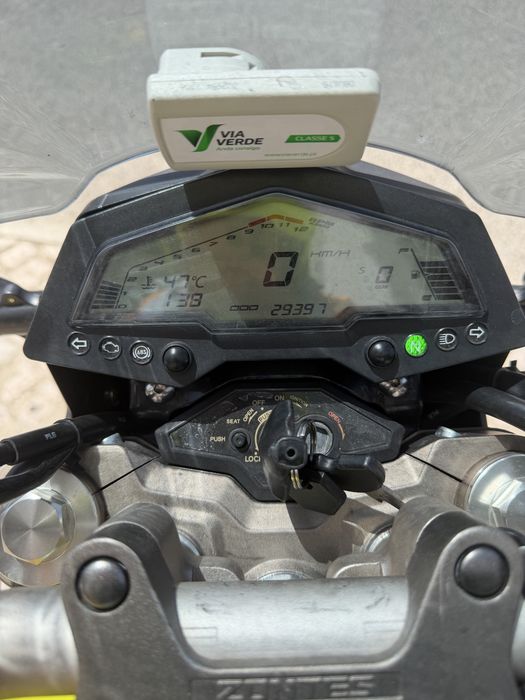 Zontes G1X LCD.