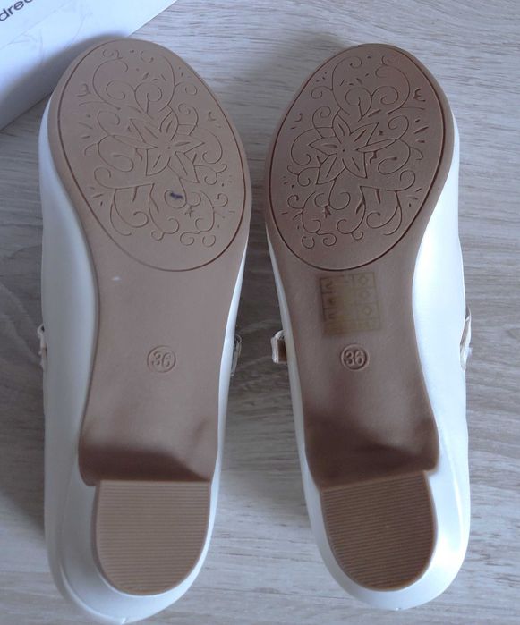 Dream Pairs baleriny sandały dziewczęce Mary Jane Ivory perłowe r. 36