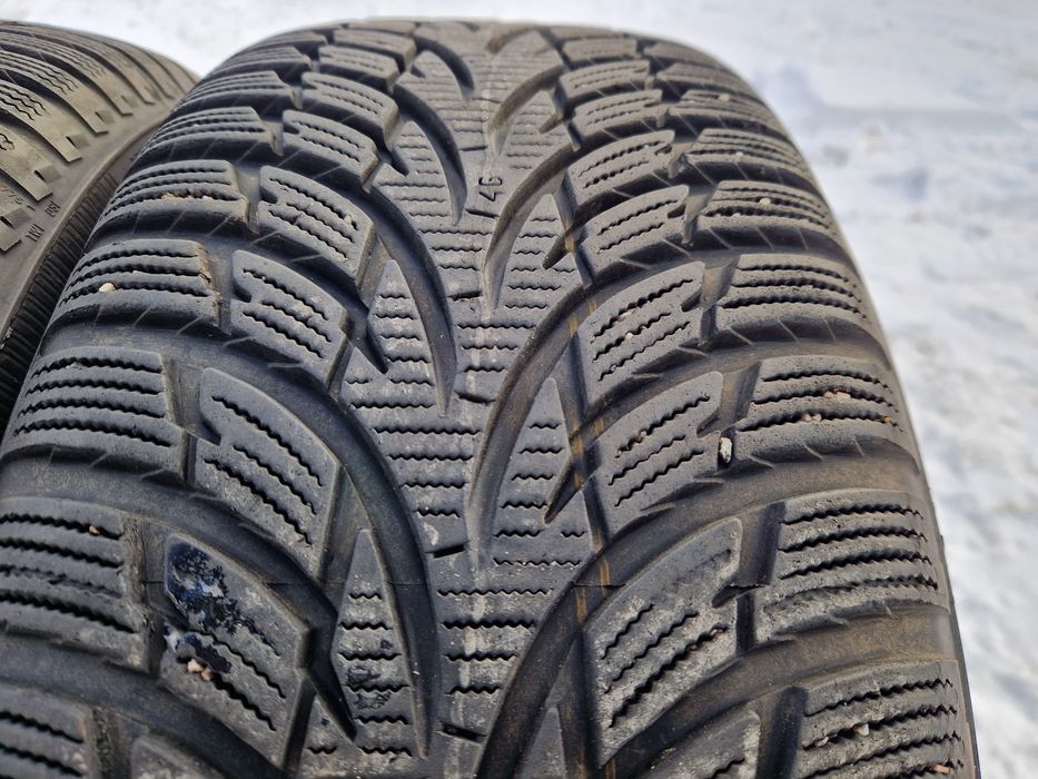 Шини nokian 215/60 r16