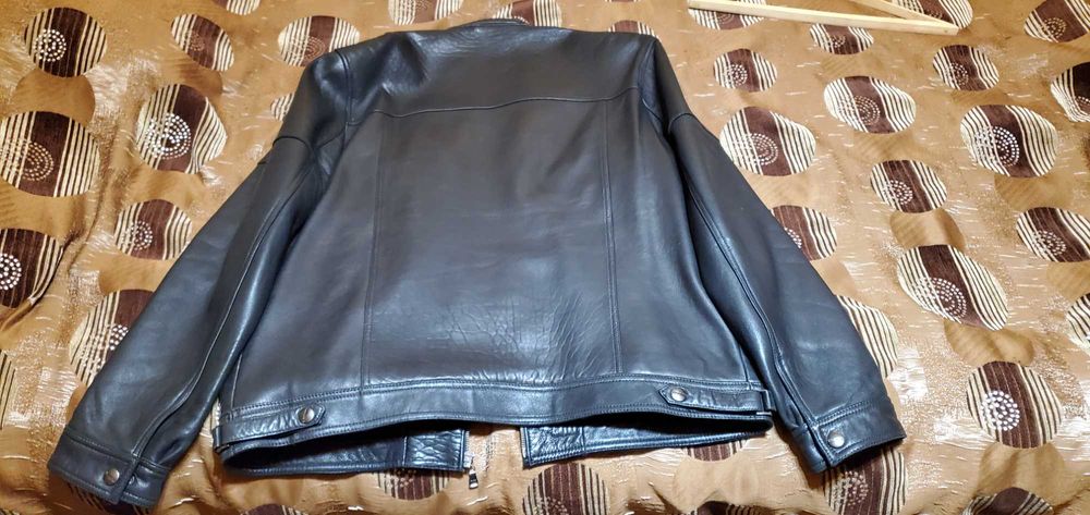 Продам куртку кожаную, большого размера