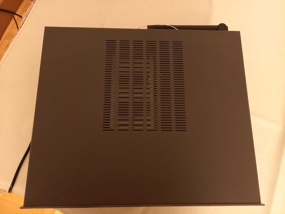 Amplituner ROTEL RX-1010