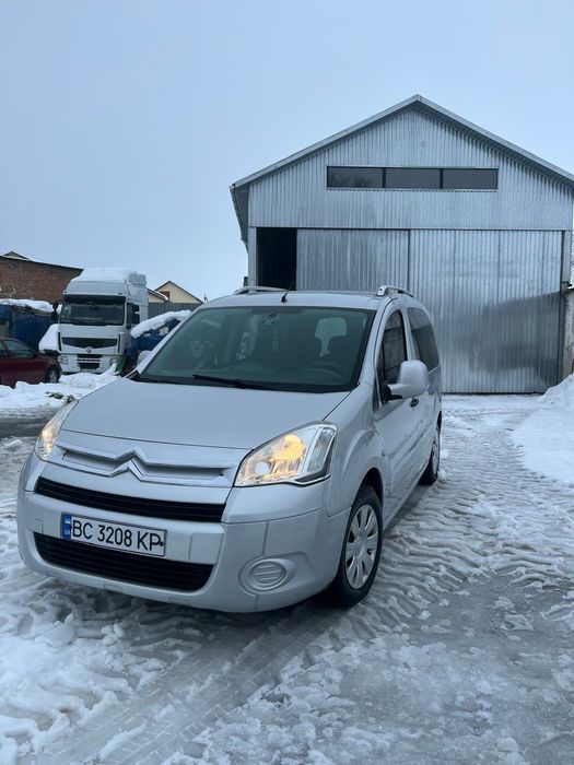 Продаю сітроєн  берлінго 2010р