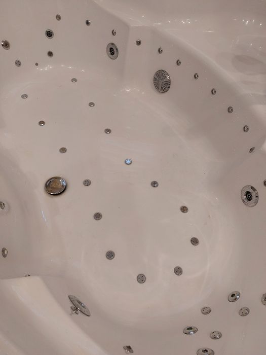 Wanna Ruben Neos z hydromasażem