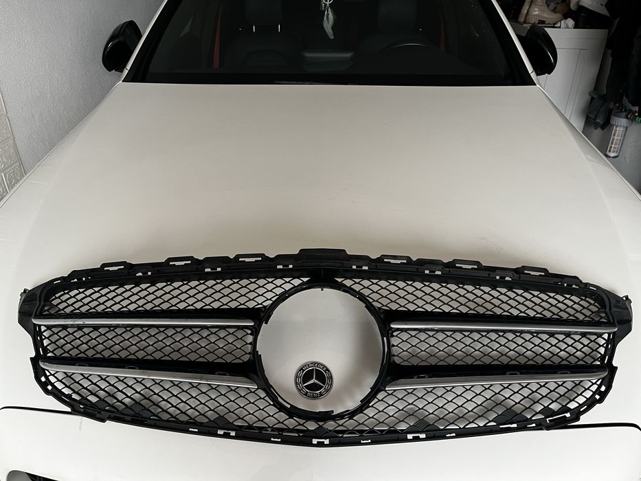 Grelha Mercedes w205