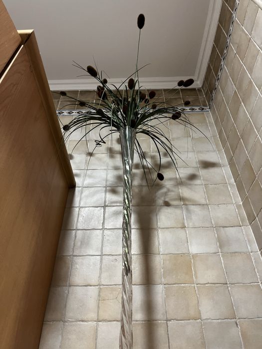 Jarra vidro alta com flor