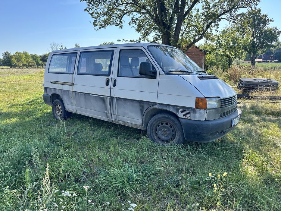 Vw transporter caravelle  t4 2.4 d 96r
