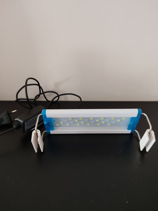 Lama LED do akwarium.