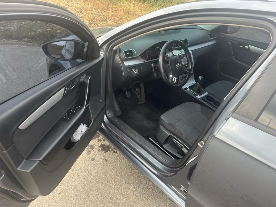 Продам Volkswagen Passat B7 2012 року