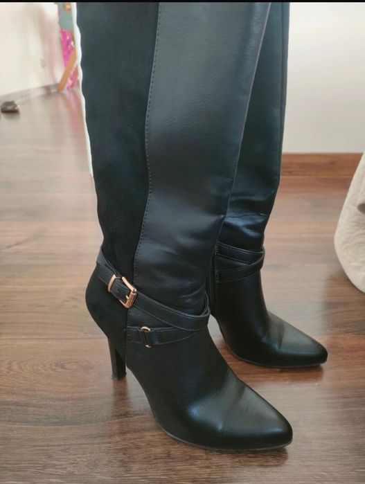 Kozaki damskie na szpilce