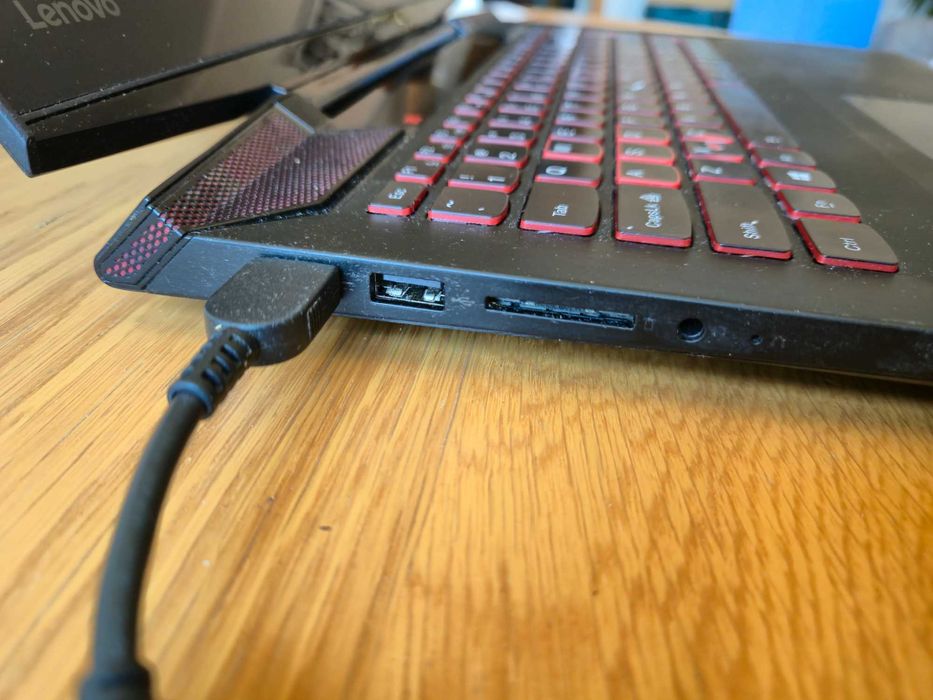 laptop Lenovo Y700-15ISK, i7, 32GB RAM, SSD 500GB, plecak, FV, kam.3D,