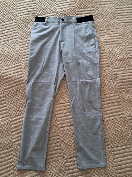 Calças chino xadrez da Zara